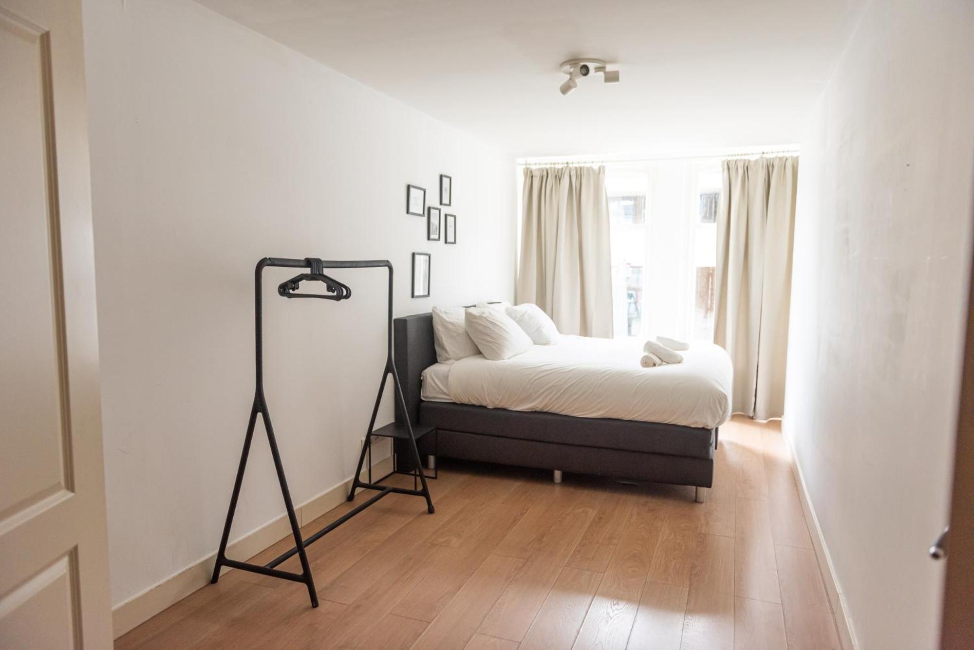 Canal View Apartment Амстердам Екстериор снимка